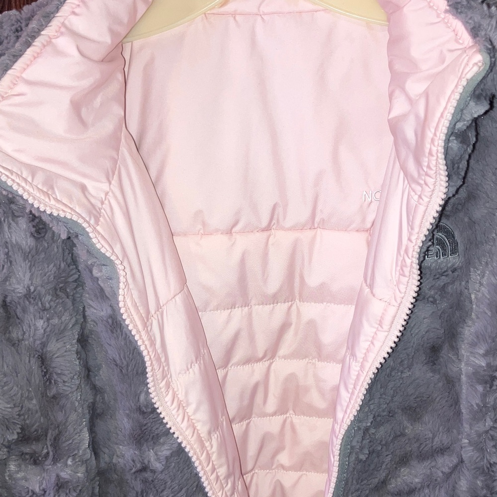 The North Face Girls Light Pink reversible Coat/Jacket - Picture 8 of 11